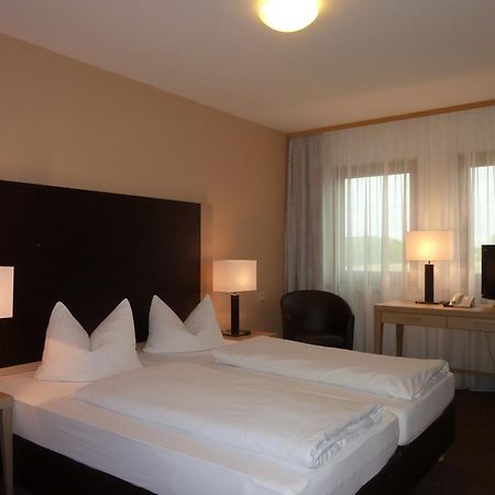 Sindersdorfer Hof Hotel ฮิลโพลท์ชไตน์ ภายนอก รูปภาพ