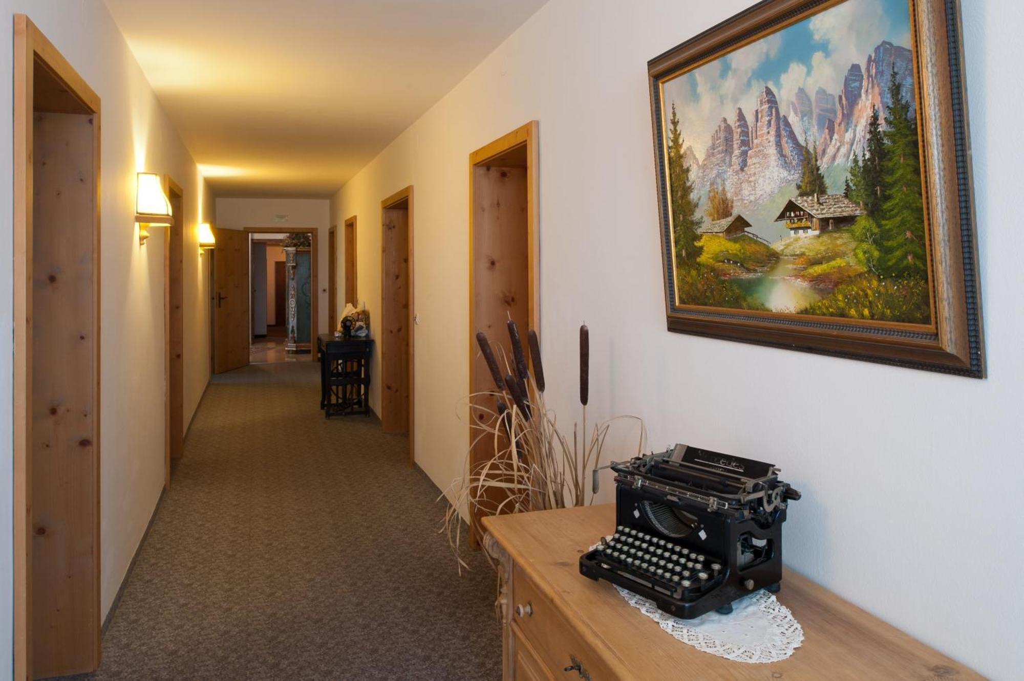 Sindersdorfer Hof Hotel ฮิลโพลท์ชไตน์ ภายนอก รูปภาพ
