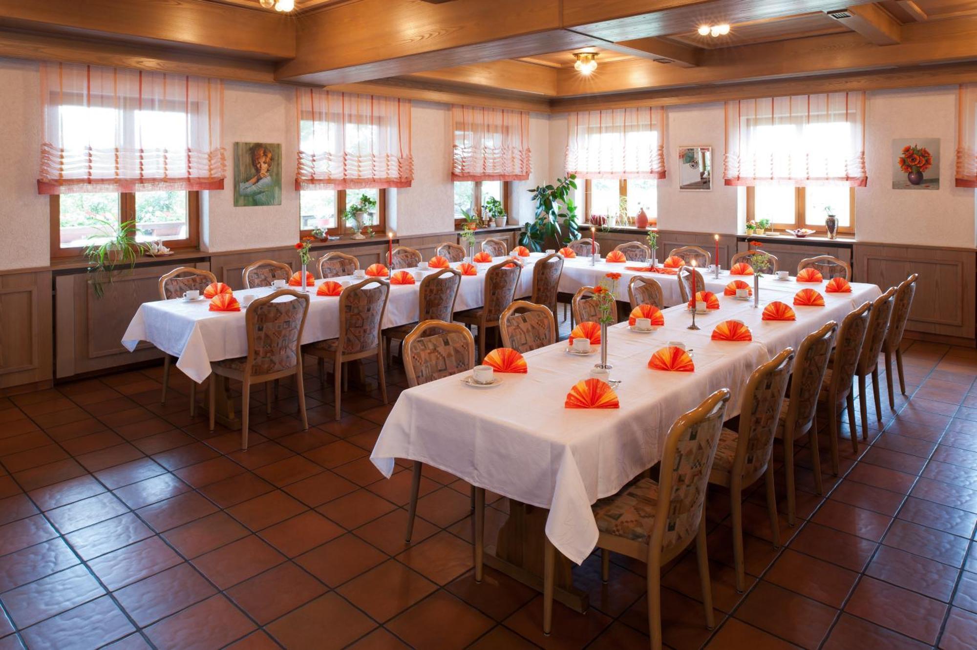 Sindersdorfer Hof Hotel ฮิลโพลท์ชไตน์ ภายนอก รูปภาพ